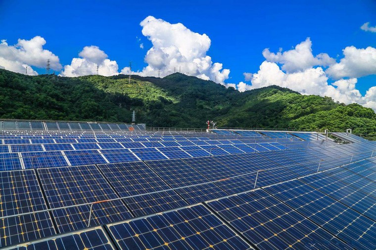 太陽能發電和光伏發電有什么區別，光伏發電的原理和技術